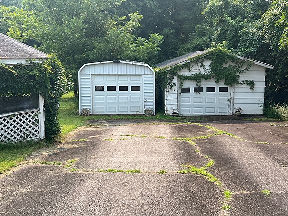 2nd image of 266 Arnett Blvd