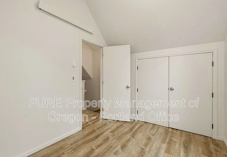 5026 N Harvard St #C — Photo 16