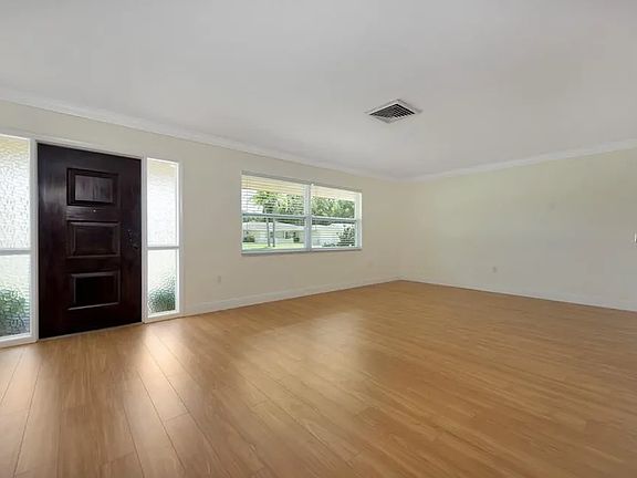 5th image of 3379 Bougainvillea St