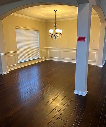 5th image of 3600 Lakeview Blvd
