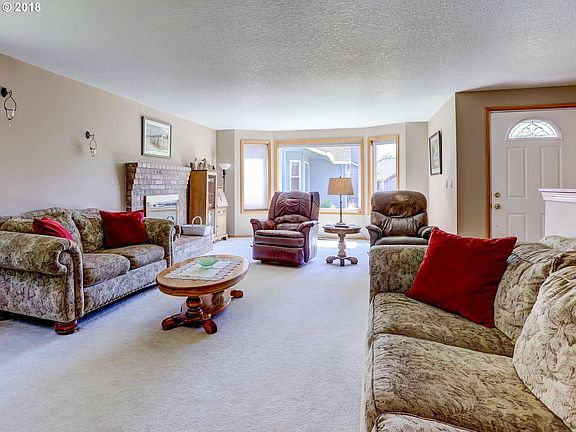 4th image of 11334 SW Summer Lake Dr