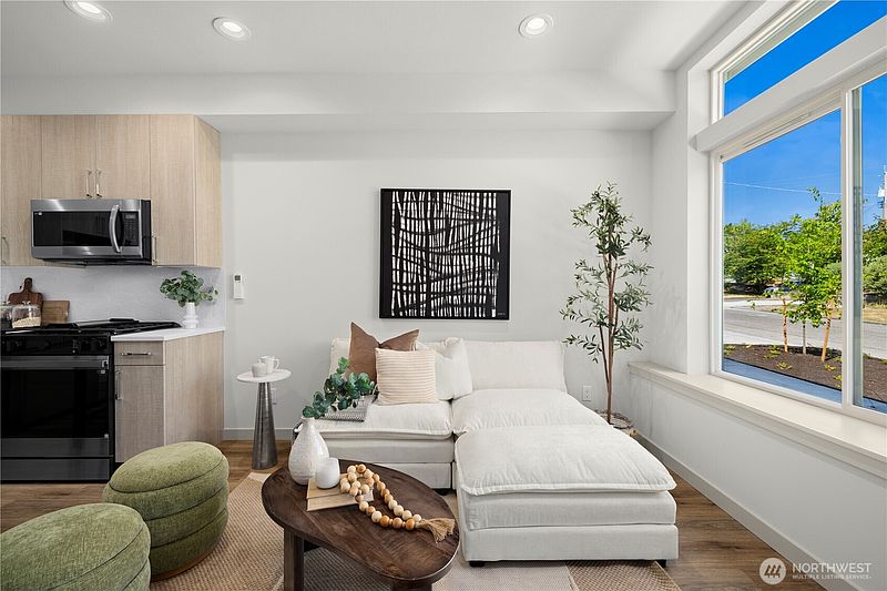 5th image of 5515 C 9th Avenue NW