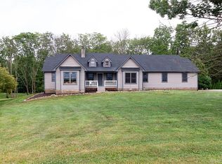 2630 Henville Rd, Sugarcreek Township, OH 45385