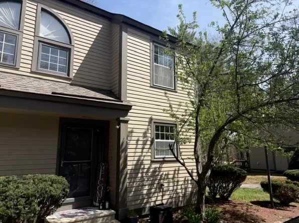 1465 Hooksett Road #207, Hooksett, NH 03106