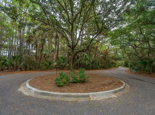 15 Sweetgrass Ln, Johns Island, SC 29455