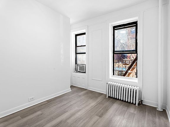 4th image of 246 E 51st St APT 8