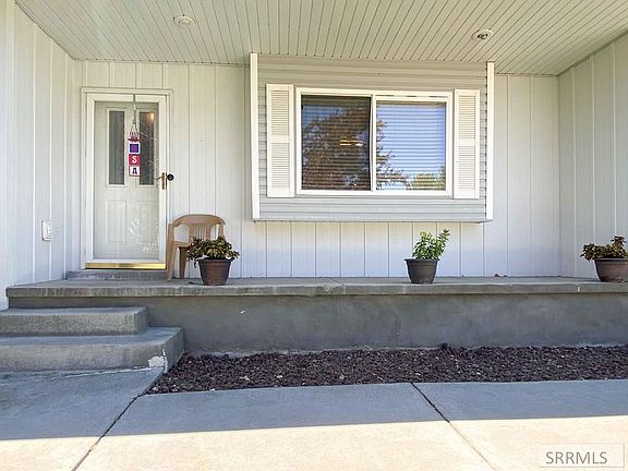 4th image of 2543 Granite Way
