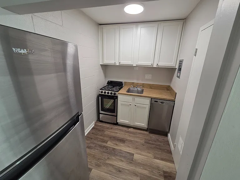 Campus View Apartments — Photo 20