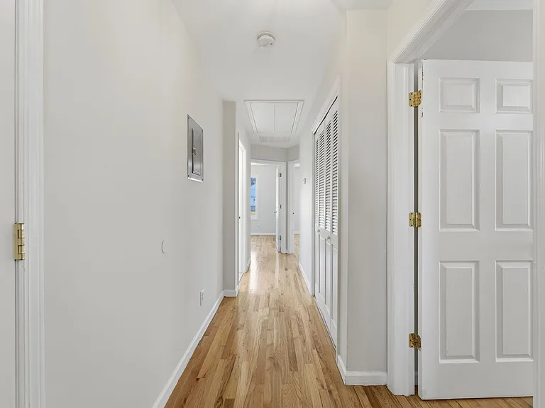 239 Terrace Ave #2 — Photo 9