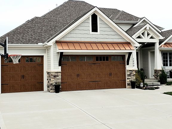 2nd image of 1409 Kensington Ln