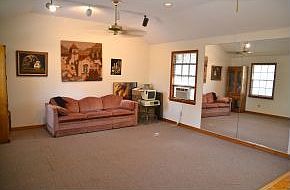 4th image of 3860 Toby Ave