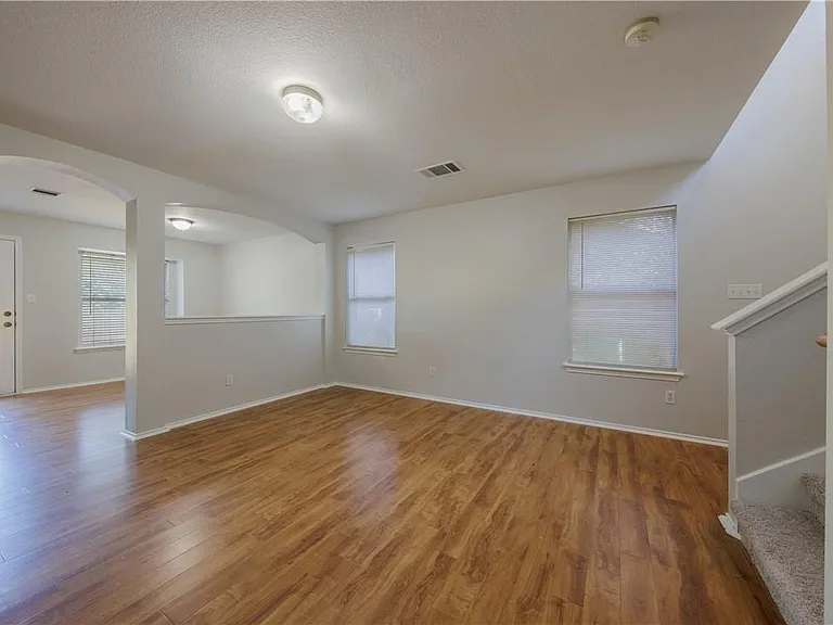 2905 Rainy River Dr — Photo 6