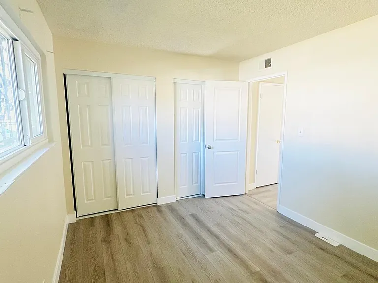 1 La Pera Ct — Photo 9