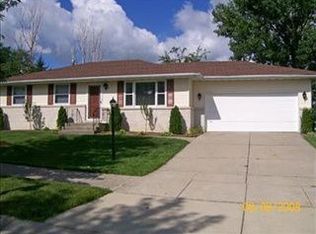 7540 Lane St, Merrillville, IN 46410