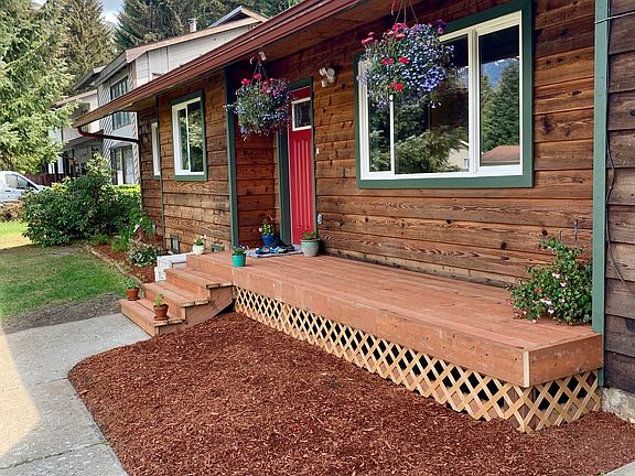 Brand new front porch.
