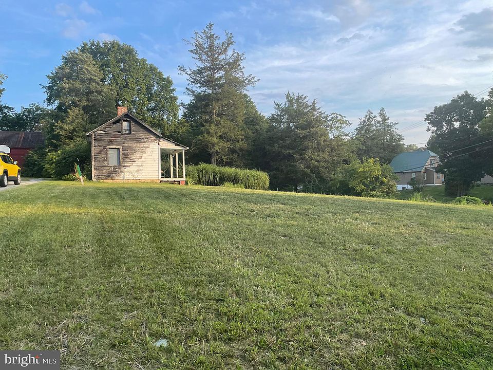 2nd image of 150 Church St