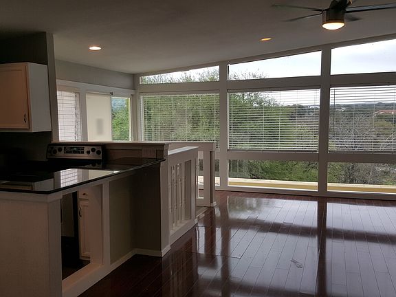Lots of Natural Light, Hill Country Views