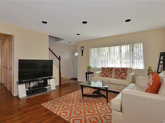 5th image of 2145 Stewart Ave
