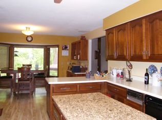 4964 Gilkeson Rd, Waunakee, WI 53597