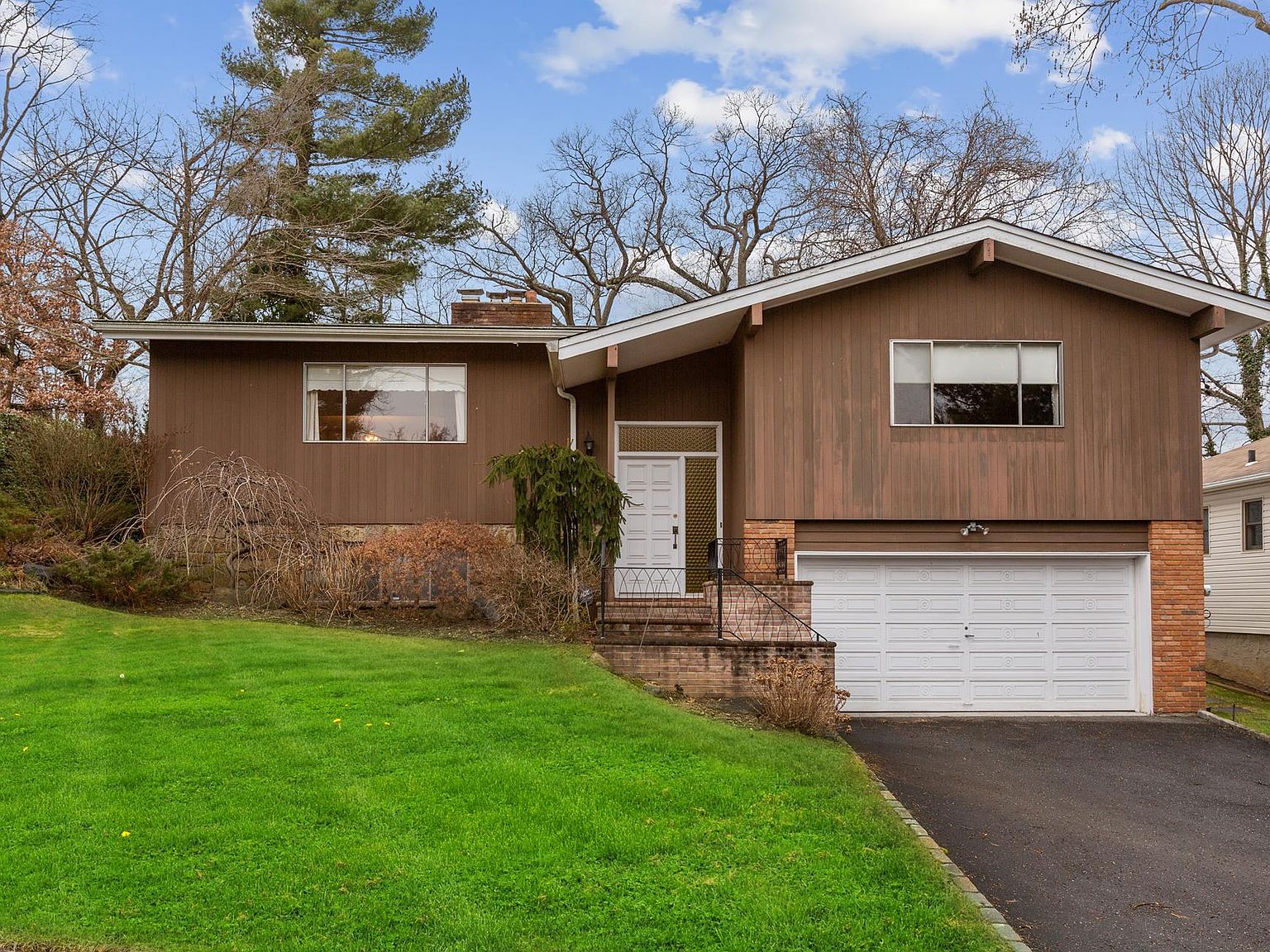 80 Virginia Dr, Manhasset, NY 11030 Zillow