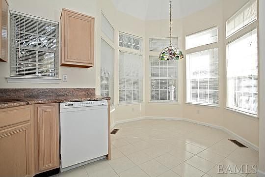 5th image of 1 Clubway Cir