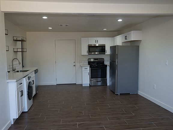 3rd image of 2346 W Orangewood Ave #C