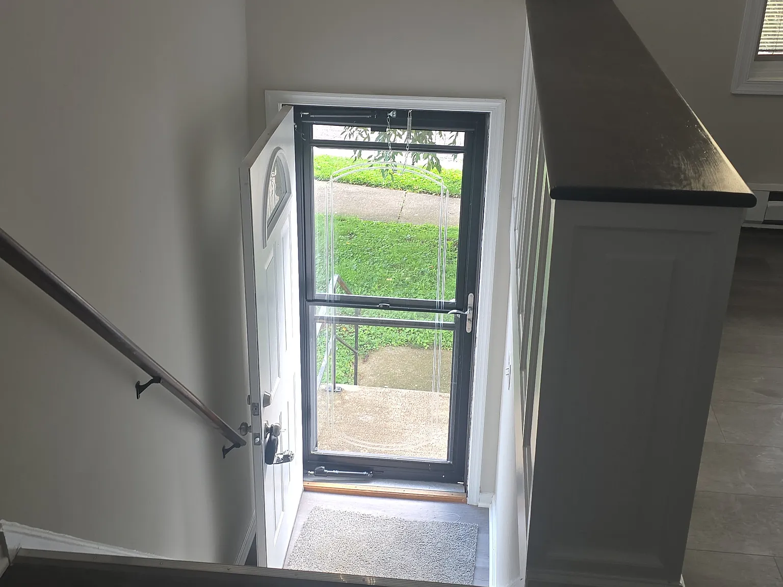 3 bed, 1368 sqft, $2,350 — Photo 3