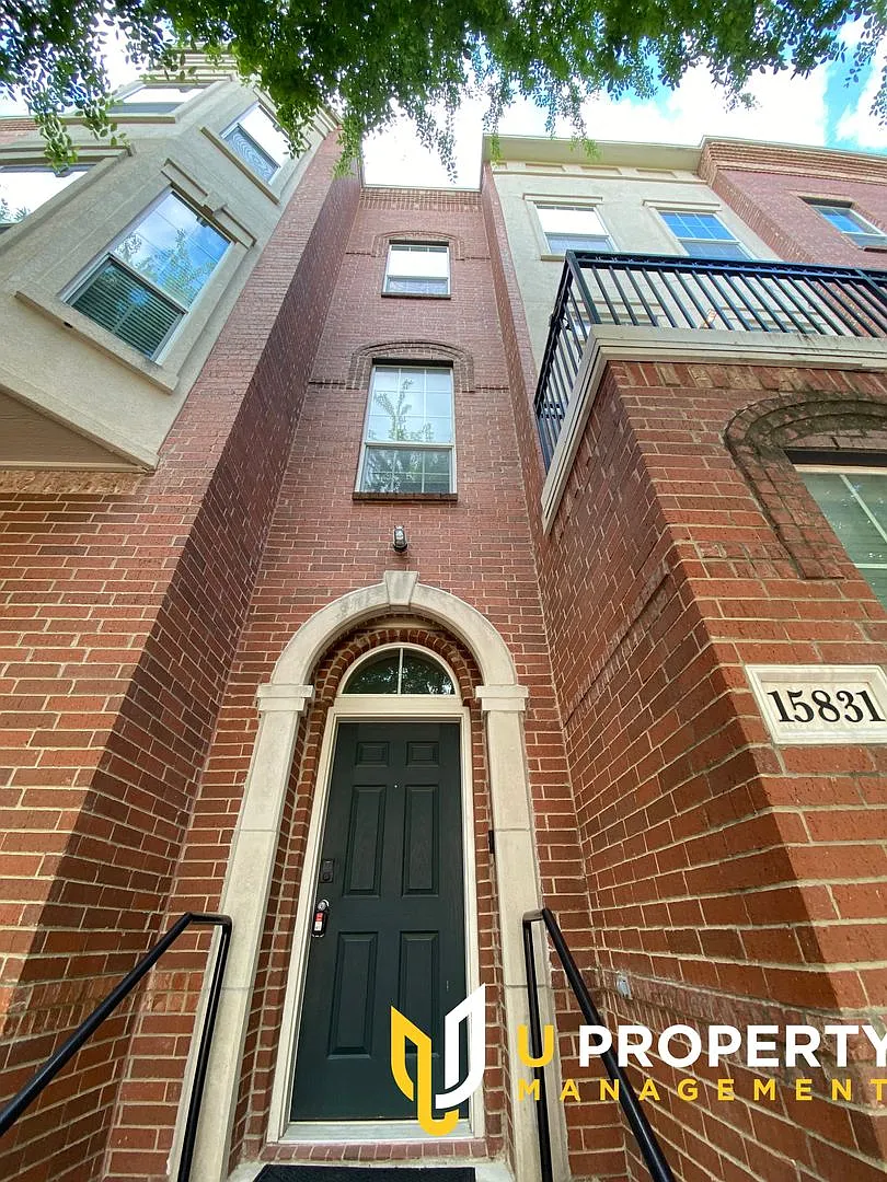 Great location, nice community! Dont miss it. — Photo 1