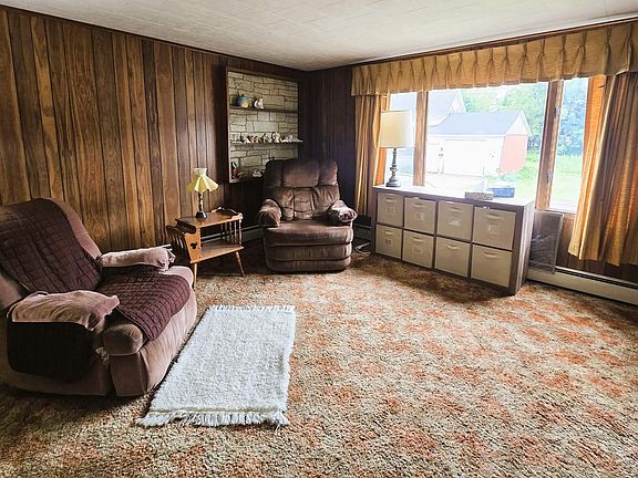 5th image of 56702 Hecla St