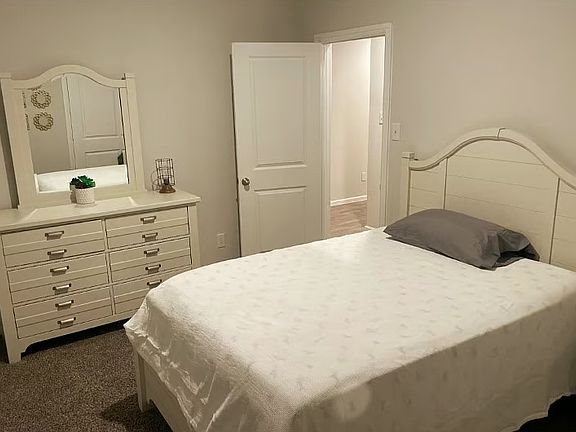 4th image of 8708 Boulder Oak Blvd