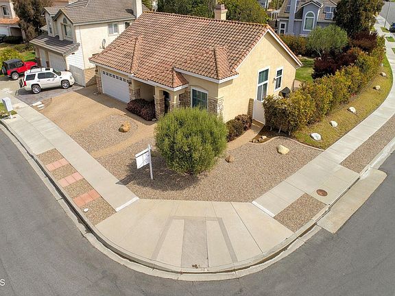 4th image of 2520 Lobelia Dr