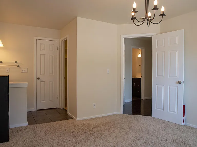 2800 Kalmia Ave #C-220 — Photo 8
