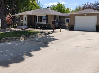 1550 Byron Ave, Waterloo, IA 50702