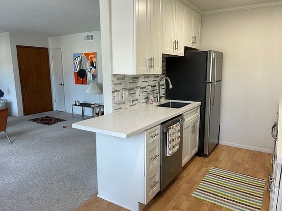 2nd image of 202 Kent Ave #5