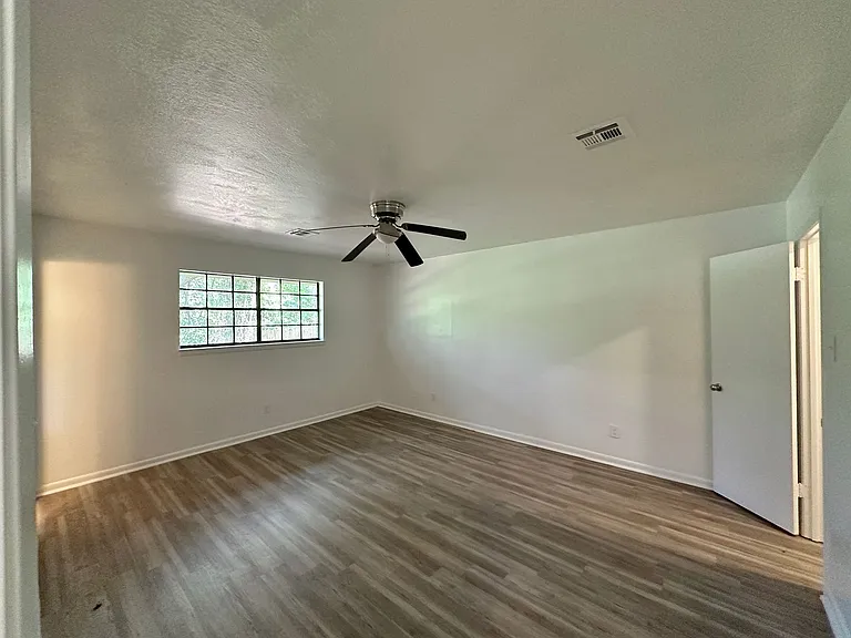 3822 Valley View Dr — Photo 18