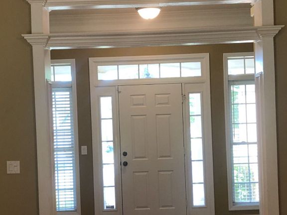 2nd image of 211 Cullom Way
