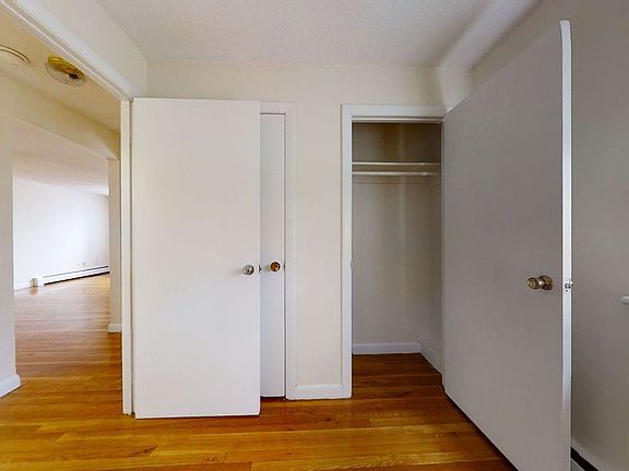 3rd image of 122 Dustin St APT 5