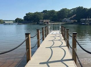 126 Aqua Dr, Mooresville, NC 28117
