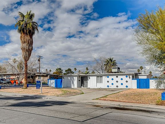 2nd image of 1646 Coronado Ave