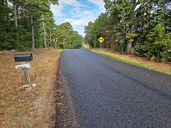 4th image of 899 Sycamore Springs Rd