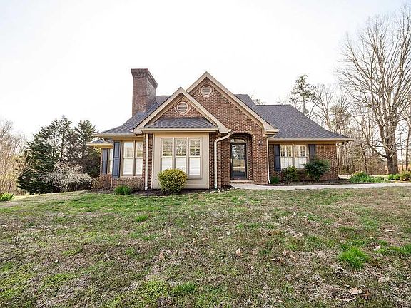 2nd image of 5826 Mountain Pass Dr