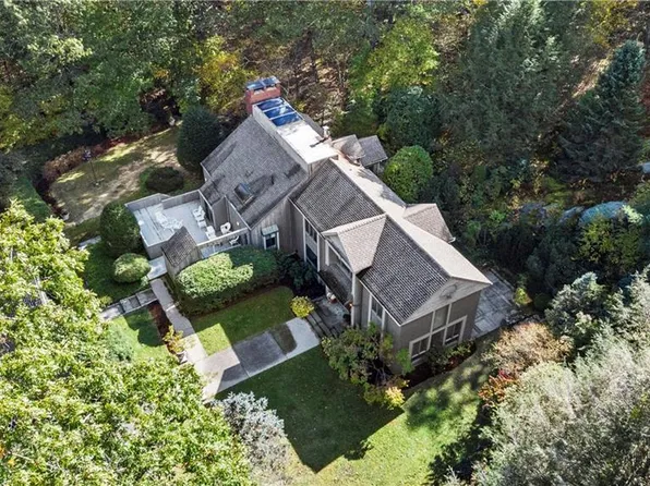 171 Indian Trail Road, New Milford, CT 06776