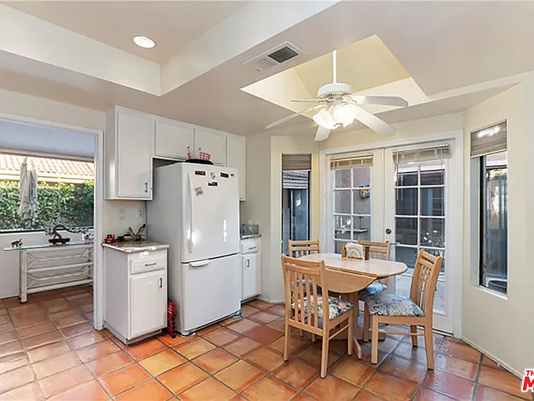 8 Las Cruces Ln — Photo 10