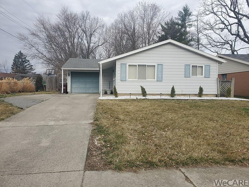 2nd image of 905 Cornell Dr