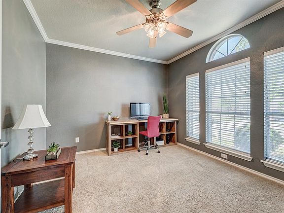 5th image of 10050 Tulare Ln