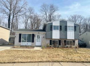 24715 Orchid St, Harrison Township, MI 48045