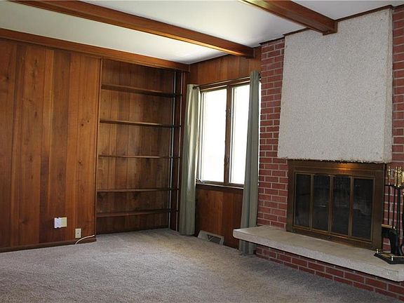 3rd image of 204 Highland Dr