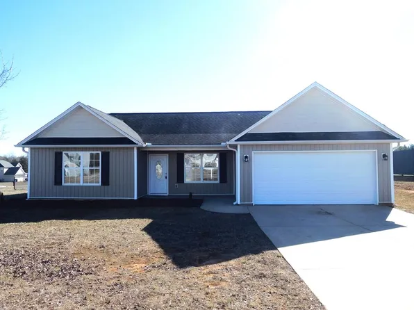 151 Oak Brook Ln, Gaffney, SC 29341