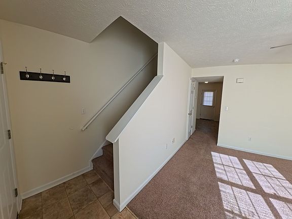 5th image of Three Creeks Ct #42d4138dd