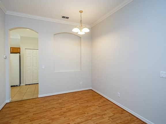 5th image of 9919 Autumn Creek Ln